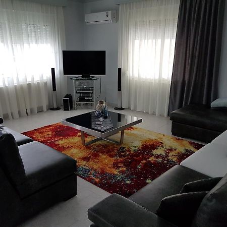 Bourlis Apartments Asproválta Exteriér fotografie