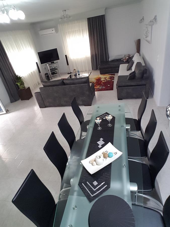 Bourlis Apartments Asproválta Exteriér fotografie